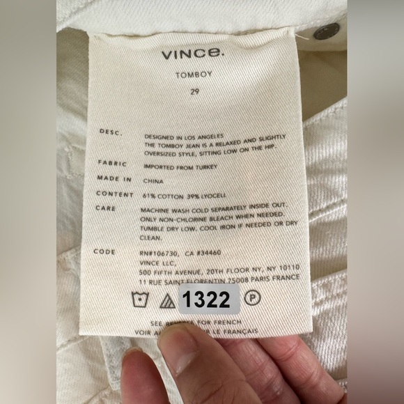 Vince Tomboy Oversized Low Rise Soft Denim Jeans Women's Size 29 - Picture 5 of 6